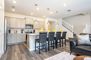 Family Friendly 5Bd Close to Disney Windsor Cay 1269