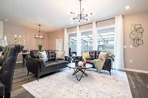 Family Friendly 5Bd Close to Disney Windsor Cay 1269