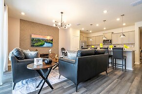 Family Friendly 5Bd Close to Disney Windsor Cay 1269