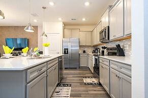 Family Friendly 5Bd Close to Disney Windsor Cay 1269