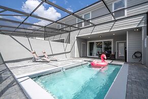 Family Friendly 5Bd Close to Disney Windsor Cay 1269