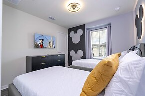 Family Friendly 5Bd Close to Disney Windsor Cay 1269