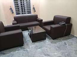 Sarina Suites and Apartments