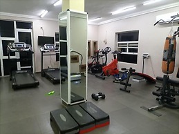 Sarina Suites and Apartments