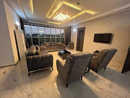Sarina Suites and Apartments