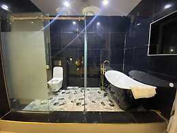 Sarina Suites and Apartments