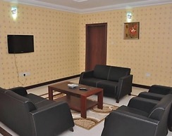 Sarina Suites and Apartments
