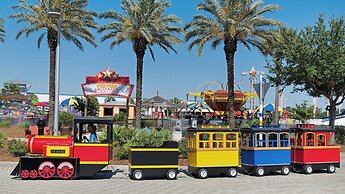 2BR Condo w/ Pool & Lagoon View