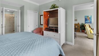 2BR Condo w/ Pool & Lagoon View