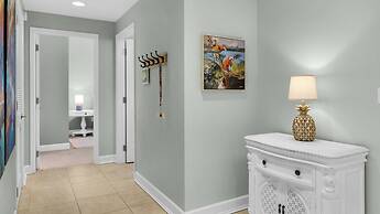 2BR Condo w/ Pool & Lagoon View