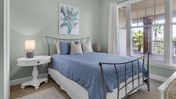 2BR Condo w/ Pool & Lagoon View