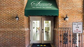 2BR Condo w/ Pool & Lagoon View