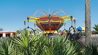 2BR Condo w/ Pool & Lagoon View