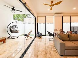 Amazing House With Private Pool in La Veleta