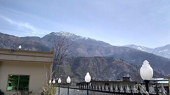 Breeze Inn Hotel & Restaurant