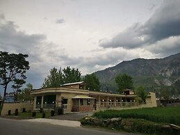 Breeze Inn Hotel & Restaurant