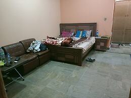 Breeze Inn Hotel & Restaurant