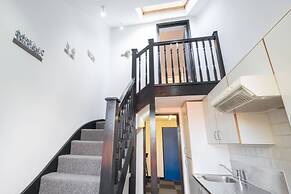 Host Stay St Martin s Road