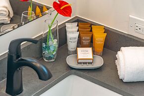 2BR/2BA Condos in Kuhio at Waikiki with Parking!