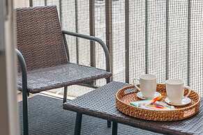 2BR/2BA Condos in Kuhio at Waikiki with Parking!