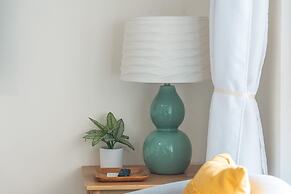 2BR/2BA Condos in Kuhio at Waikiki with Parking!