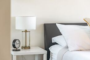 2BR/2BA Condos in Kuhio at Waikiki with Parking!