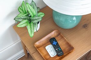 2BR/2BA Condos in Kuhio at Waikiki with Parking!