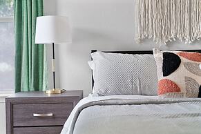 Incredible Heated Pool Tub Gameroom