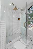 Incredible Heated Pool Tub Gameroom