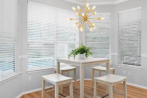 Incredible Heated Pool Tub Gameroom