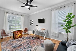 Incredible Heated Pool Tub Gameroom