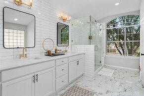 Incredible Heated Pool Tub Gameroom