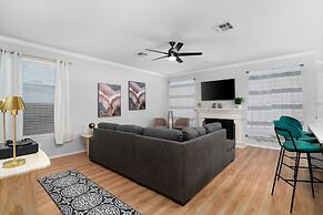 Incredible Heated Pool Tub Gameroom