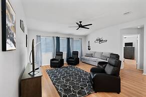 Incredible Heated Pool Tub Gameroom