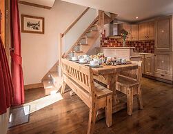 Quietly Located Chalets With Hammam