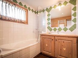 Quietly Located Chalets With Hammam