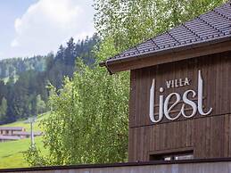 Premium Holiday Apartment With Sauna and Garden