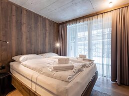 Premium Holiday Apartment With Sauna and Garden