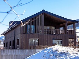 Premium Holiday Apartment With Balcony and Sauna