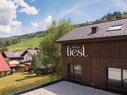 Premium Holiday Apartment With Balcony and Sauna