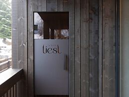 Premium Holiday Apartment With Balcony and Sauna