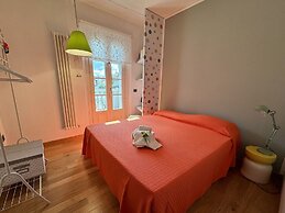 Relax, Explore & Savor Lucca