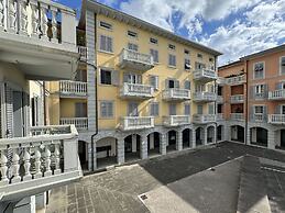 Relax, Explore & Savor Lucca