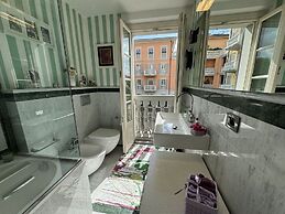 Relax, Explore & Savor Lucca