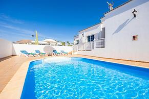 Villa Gaida in Puerto Calero