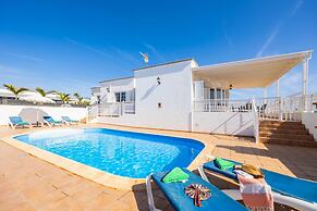 Villa Gaida in Puerto Calero