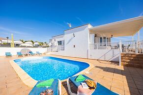Villa Gaida in Puerto Calero