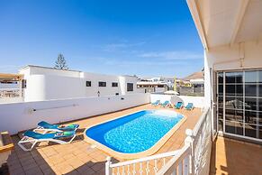 Villa Gaida in Puerto Calero