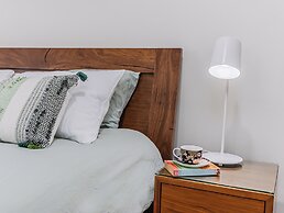 Beachside Escape by Cottonwood