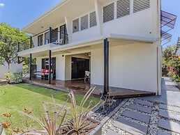 Beachside Escape by Cottonwood